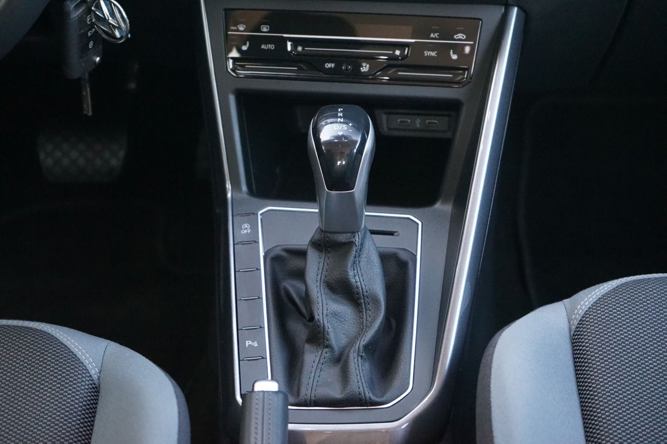 Volkswagen Polo 1.0 TSI Style - Samsaru's Car Outlet
