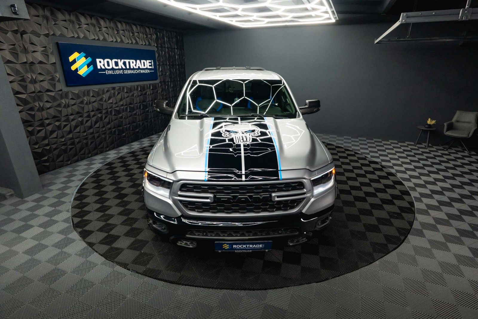 Dodge RAM 5.7 V8 HEMI 4x4 OFFROAD Night PUNISHER 19%