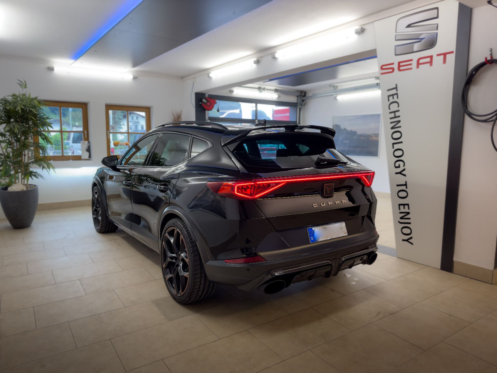 Cupra Formentor VZ5 - Samsaru's Car Outlet