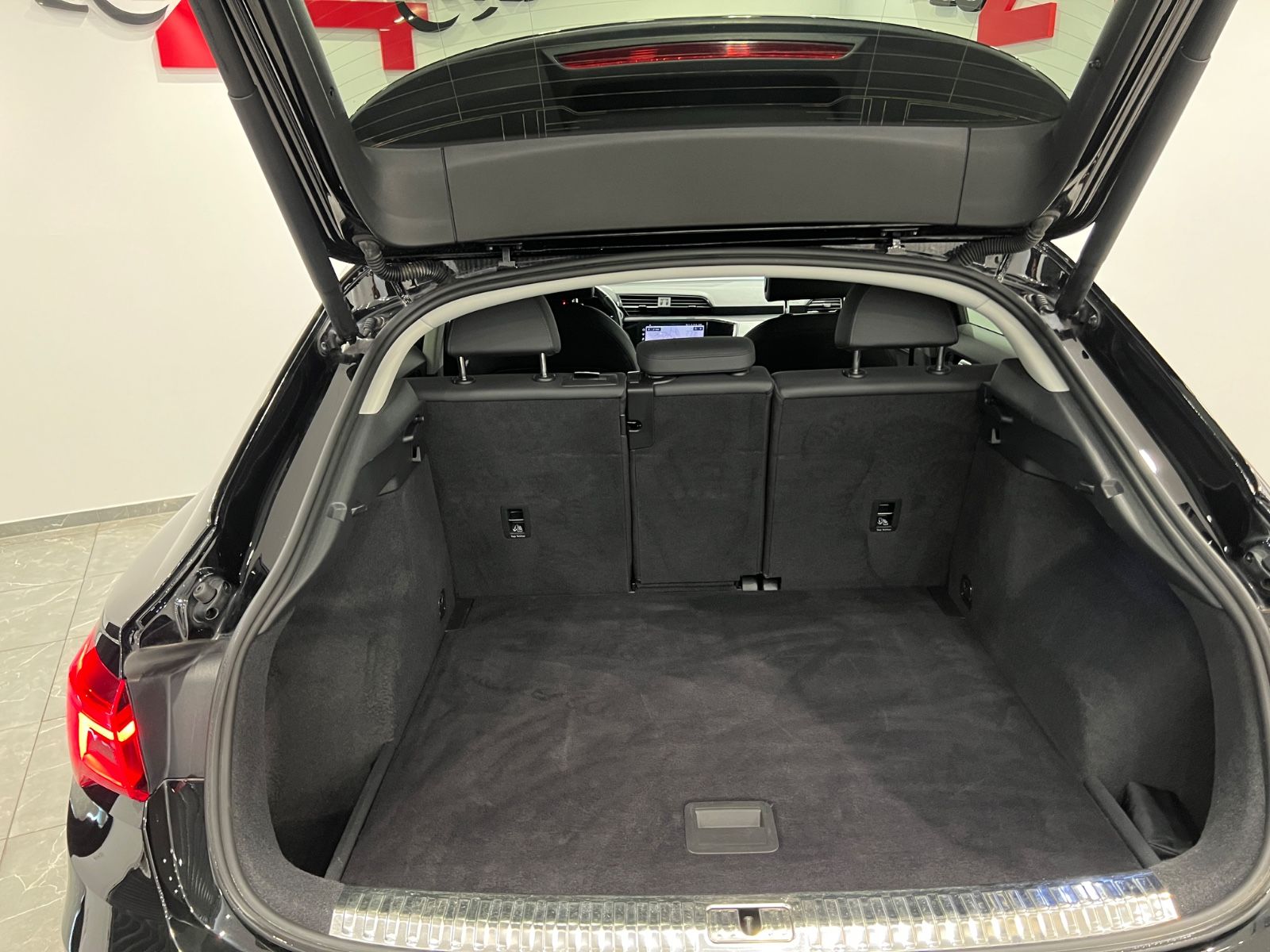 Audi Q3 Sportback 40 TDI quattro S line - Samsaru's Car Outlet