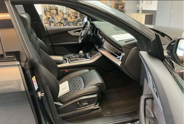 Audi Q8 60 TFSI e Tiptronic quattro S-Line AHK+B&O