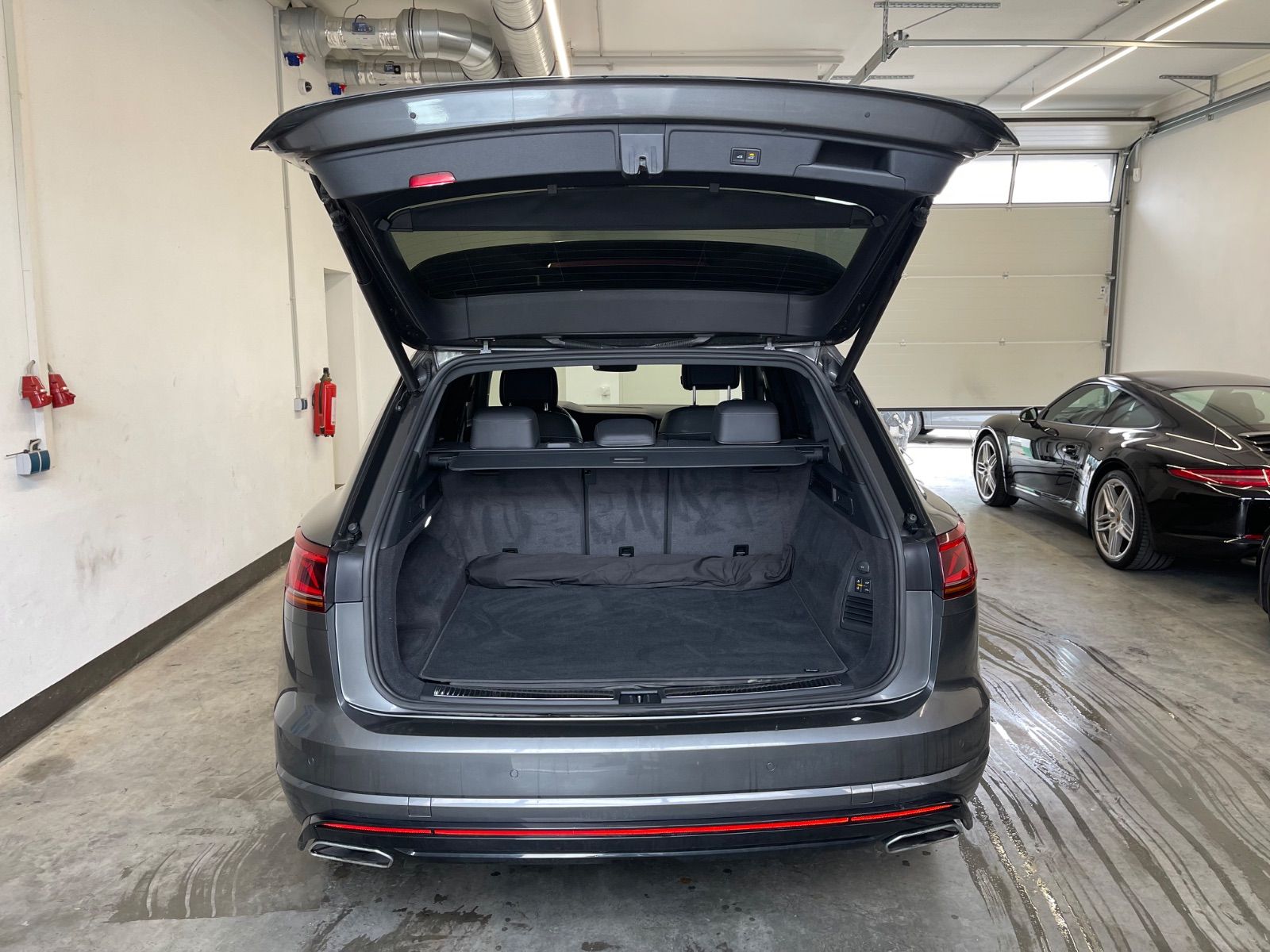 Volkswagen Touareg R-line V8 TDI 4Motion*Voll*AirSus*ACC*21