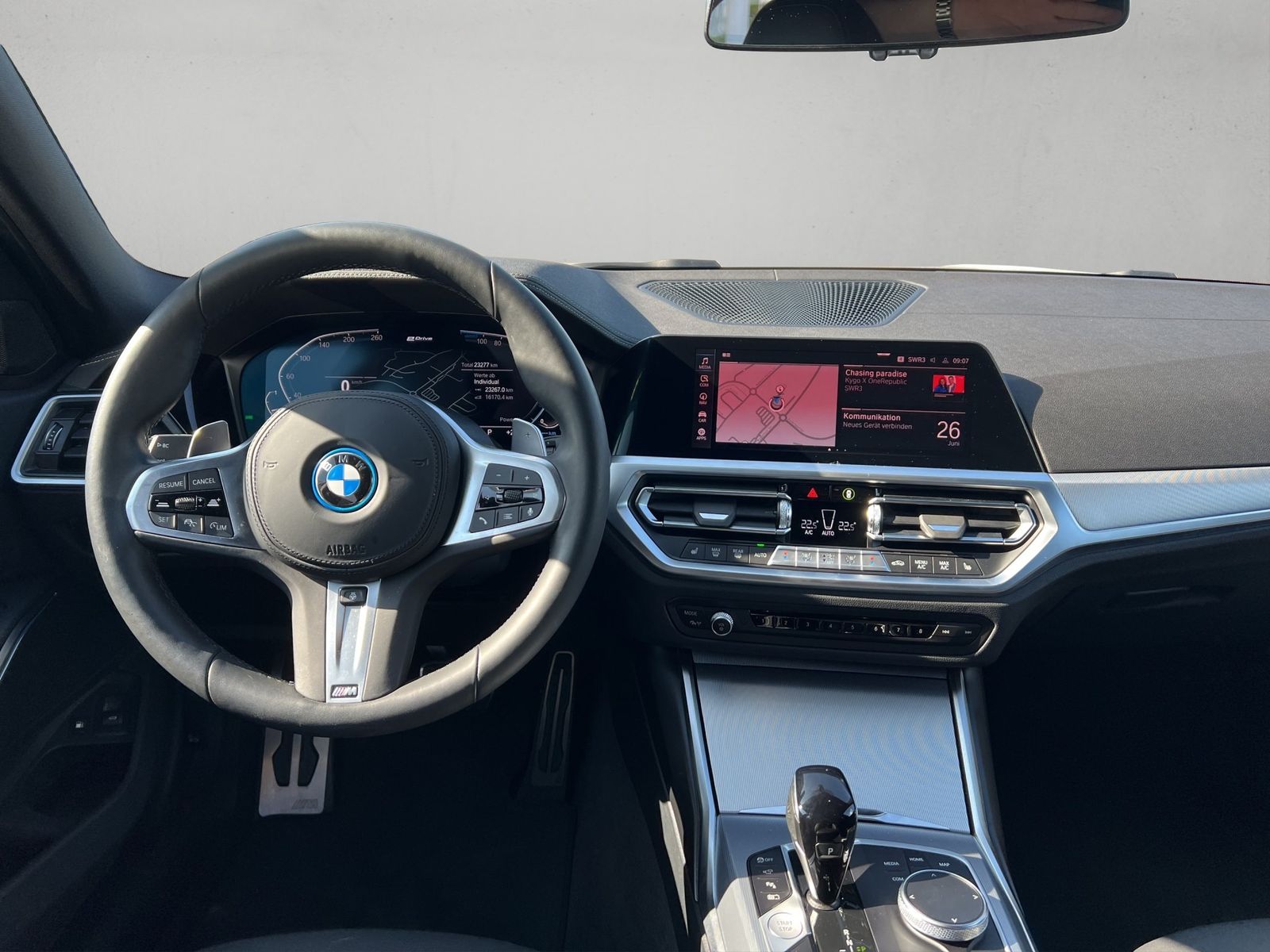 BMW 330e xDrive M Sport - Samsaru's Car Outlet