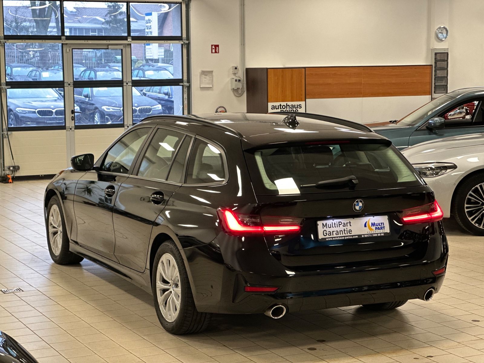 BMW 320d LivCP+ - Samsaru's Car Outlet