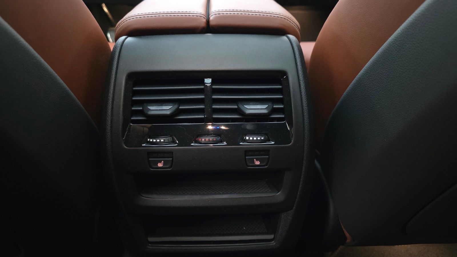 BMW X6 30d M - Samsaru's Car Outlet
