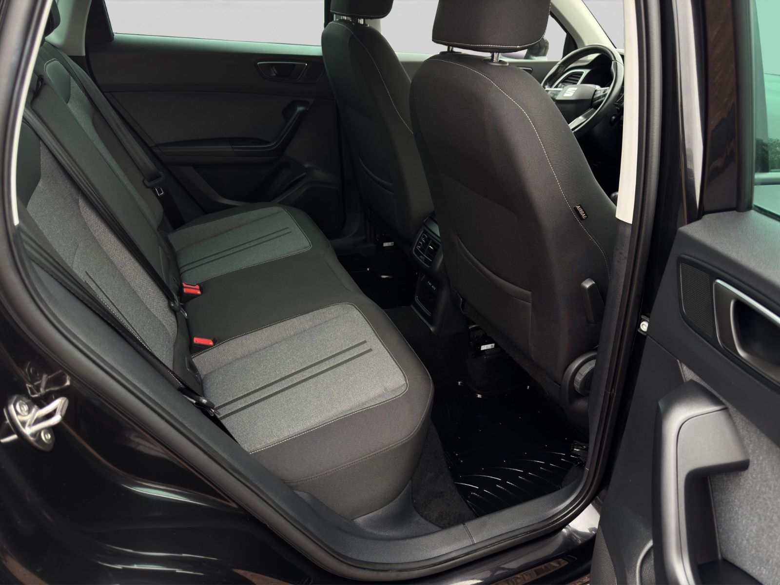 Seat Ateca Style 4Drive/AHK/STANDHEIZ/LED/SITZHEIZ/
