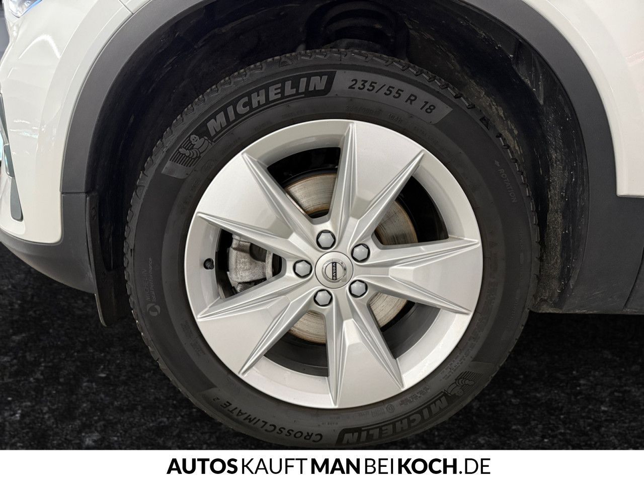 Volvo XC40 B3 DKG Core AHK LED SHZ/LHZ NAVI PDC/CAM!