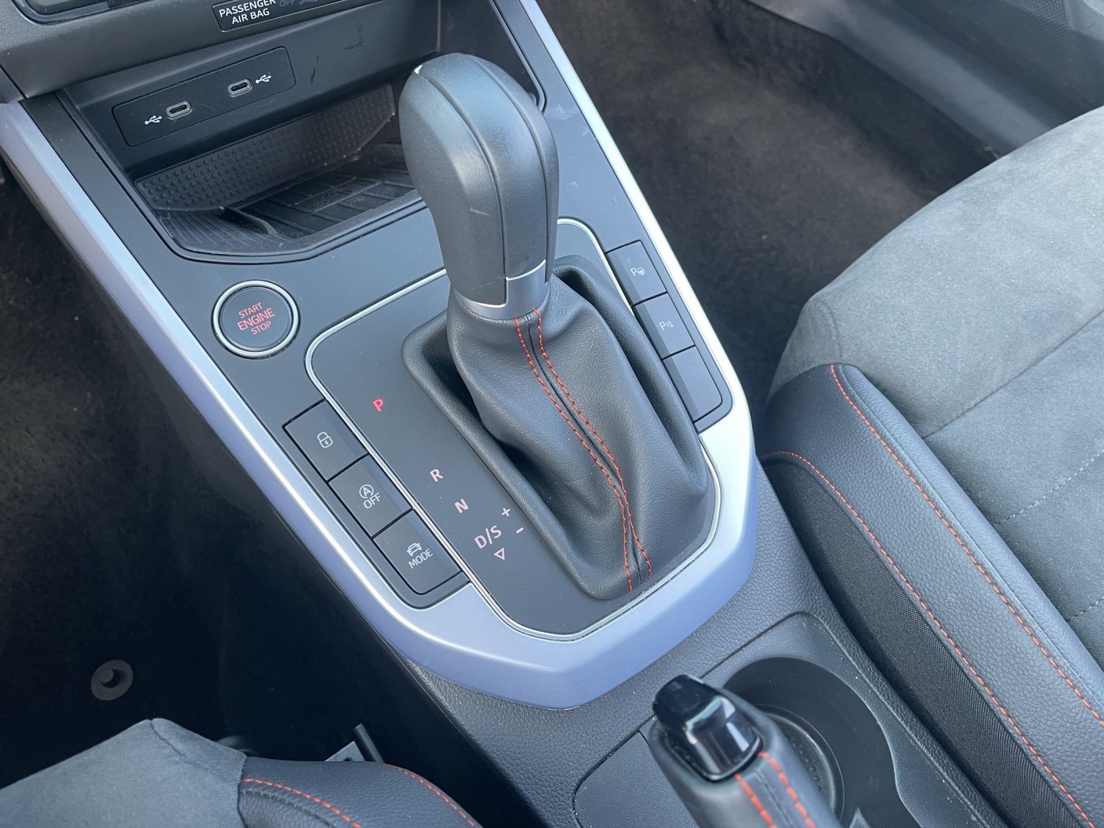 Seat Arona 1.5 TSI DSG FR NAVI AHK SITZHZG GJR