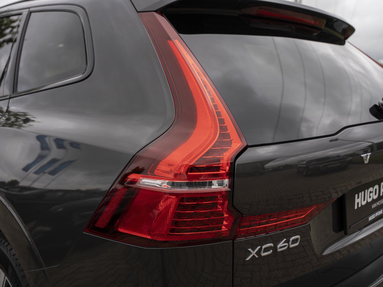 Volvo XC 60 B4 AWD Plus Dark