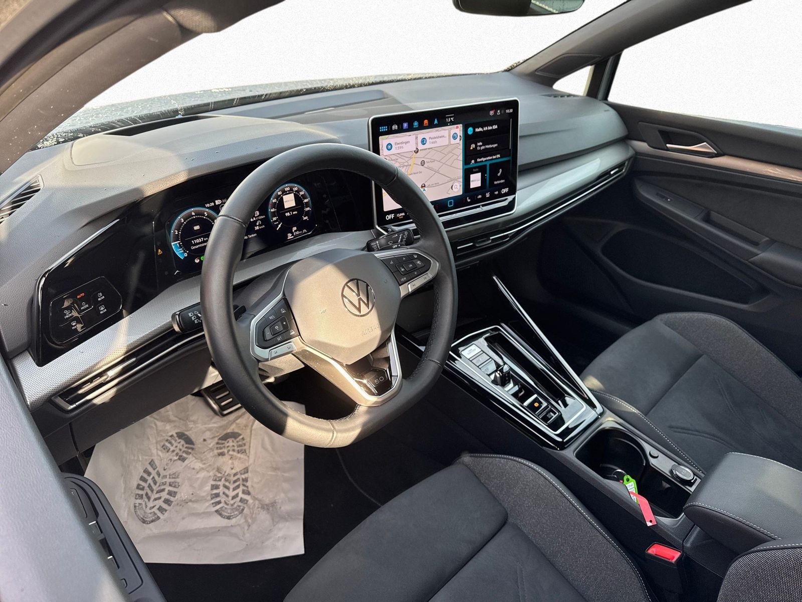 Volkswagen Golf VIII Style 1.5 eTSI 7-DSG NAVI KLIMA PDC