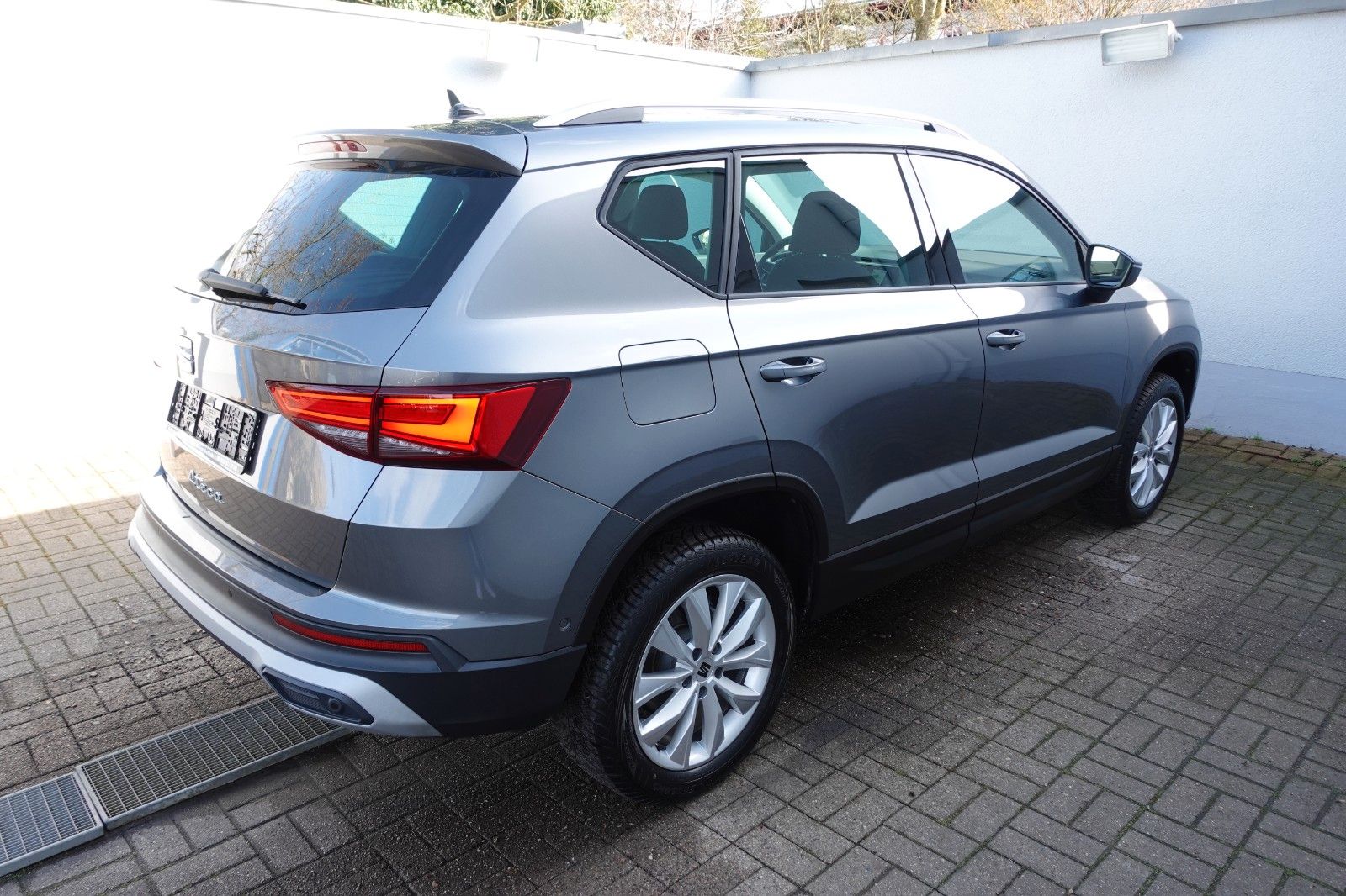 Seat Ateca 1,5 TSI DSG Style AHK RFK ACC NAV