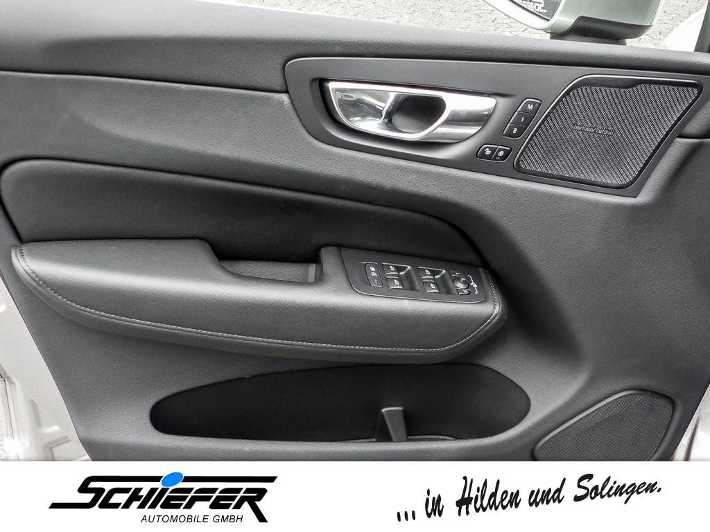 Volvo XC60 B4 D AWD Plus Bright *Panorama AHK*