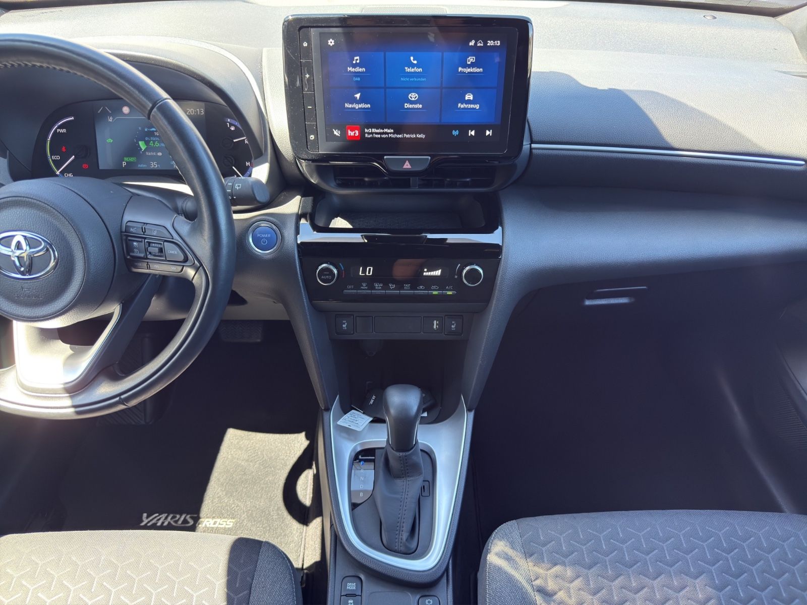 Toyota Yaris Cross Hybrid Team D *ALLE PAKETE*
