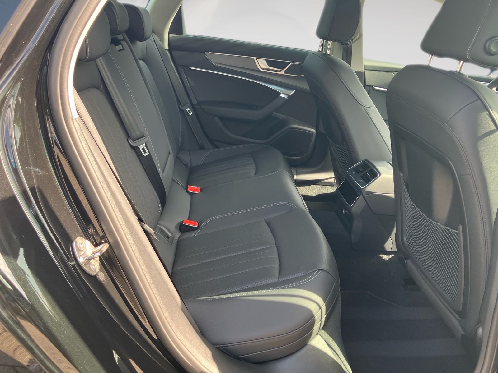 Audi A6 Avant 45 TFSI - Samsaru's Car Outlet