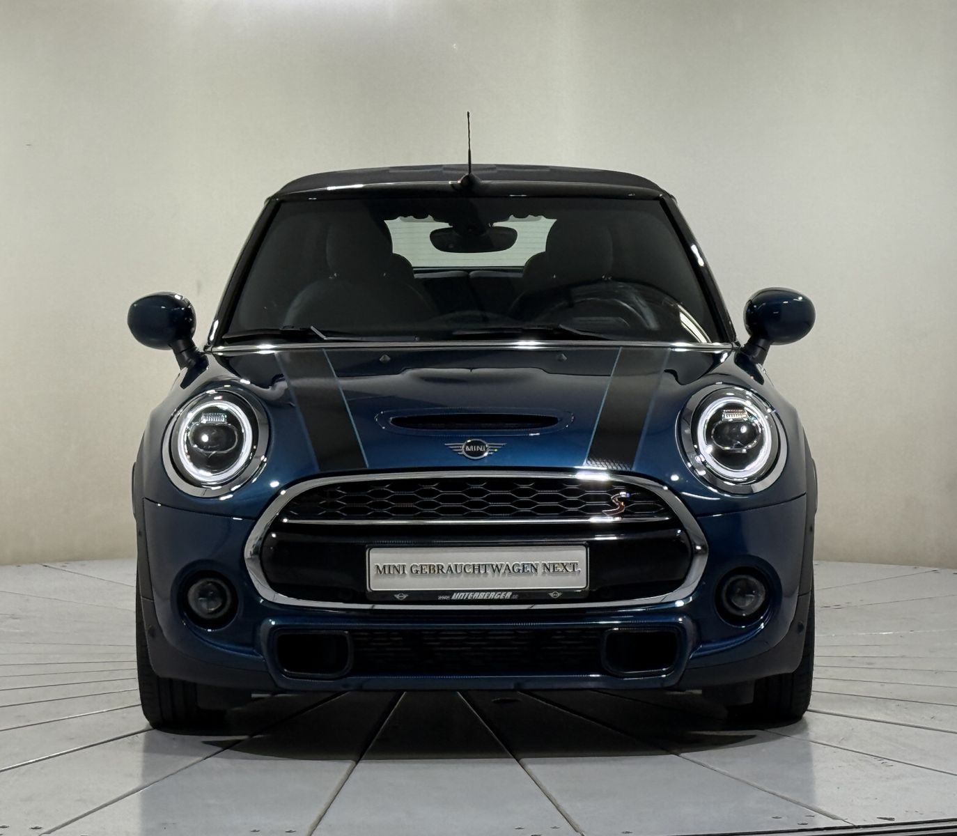 MINI Cooper S Cabrio Sidewalk - Samsaru's Car Outlet
