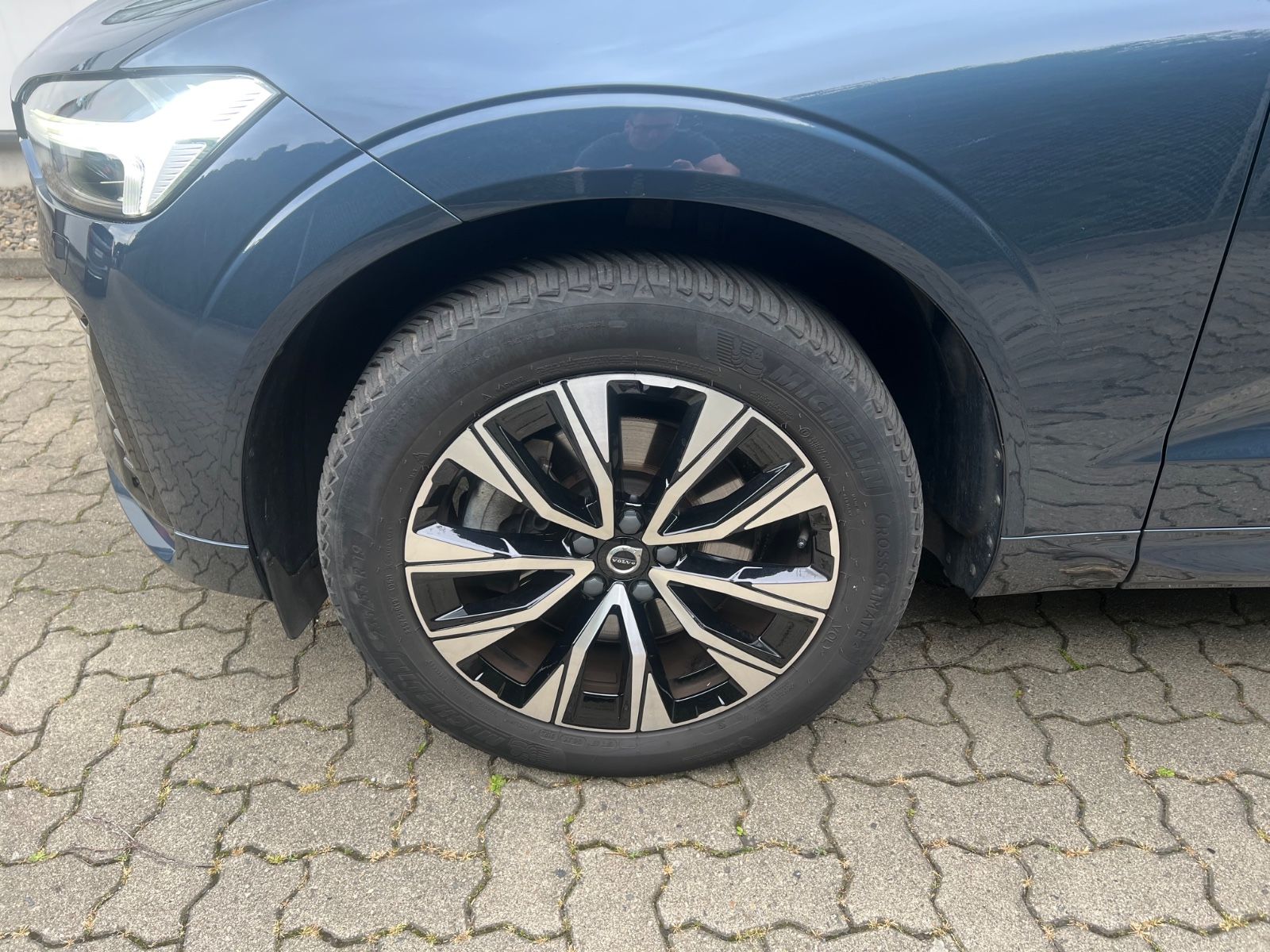 Volvo XC60 B4 Diesel AWD Plus Dark GARANTIE