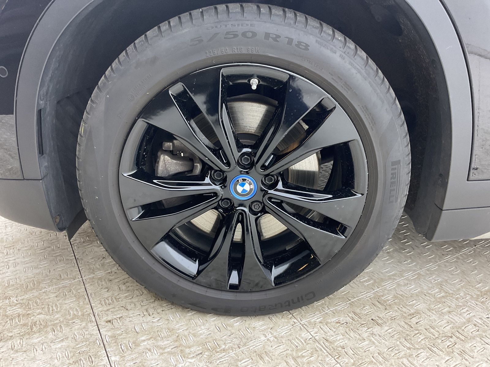 BMW X1 xDrive25e - Samsaru's Car Outlet