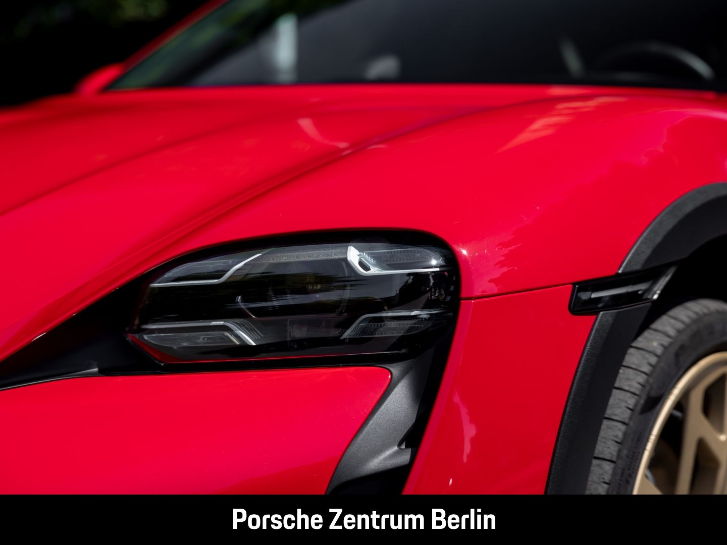 Porsche Taycan 4 Cross Turismo Panoramadach InnoDrive