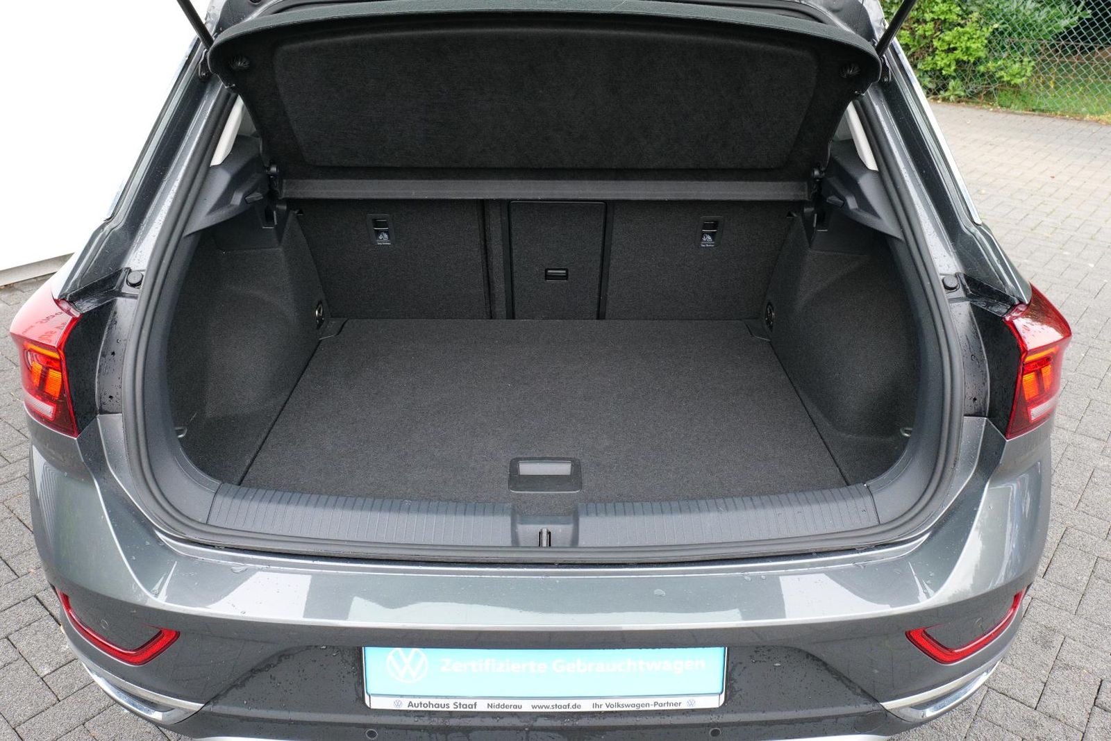 Volkswagen T-ROC Style 1.5 TSI - Samsaru's Car Outlet