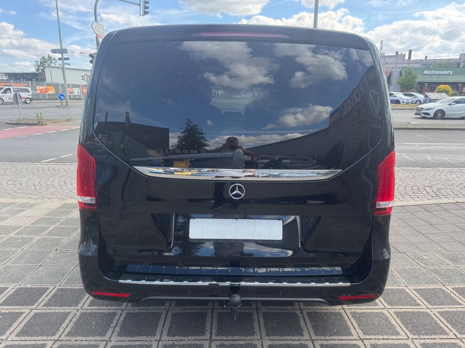 Mercedes-Benz V 250 d EXCLUSIVE EDITION - Samsaru's Car Outlet