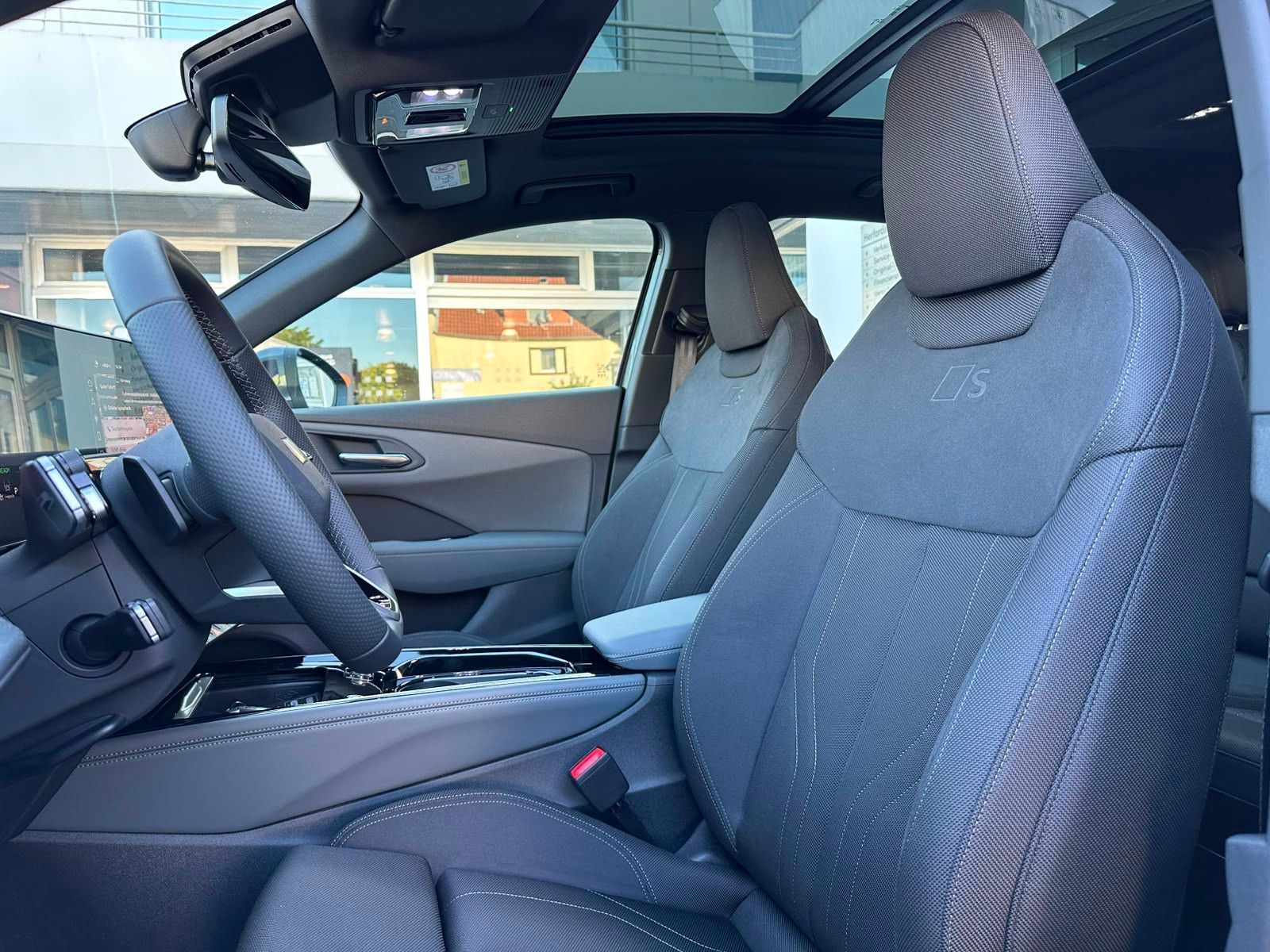Audi Q3 35TDI 2x S LINE PANO LEDER AHK ACC KAMERA