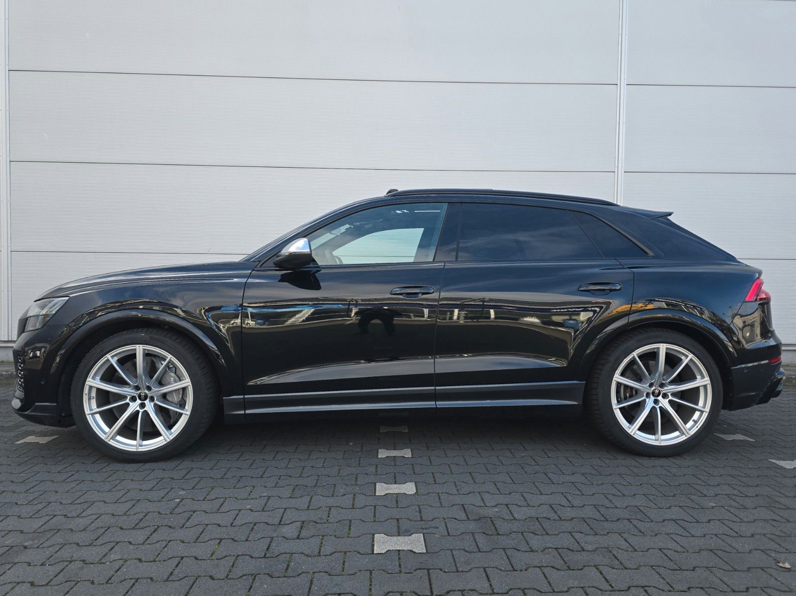 Audi RSQ8 (Massage/Ceramic/360 Kamera)