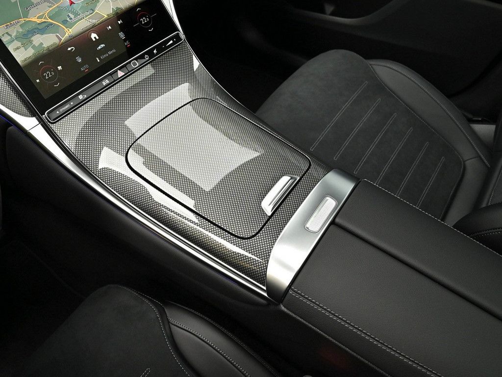 Mercedes-Benz GLC 220 d 4M AMG Line AHK Distr Pano DIGITAL LIG