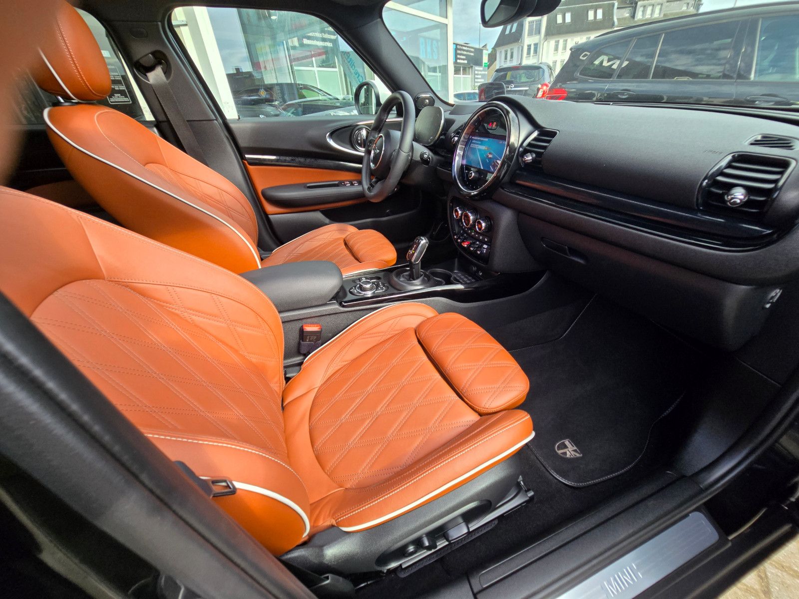 MINI COOPER Clubman MINI Yours - Samsaru's Car Outlet
