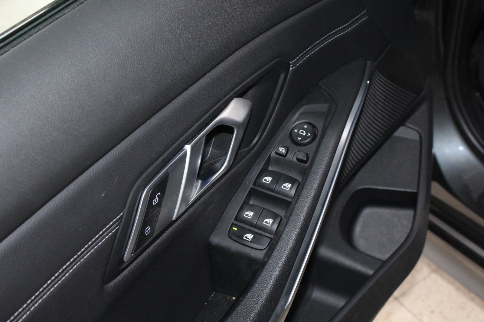 BMW 320d xDrive Sport Line Live Cockpit Navi LED