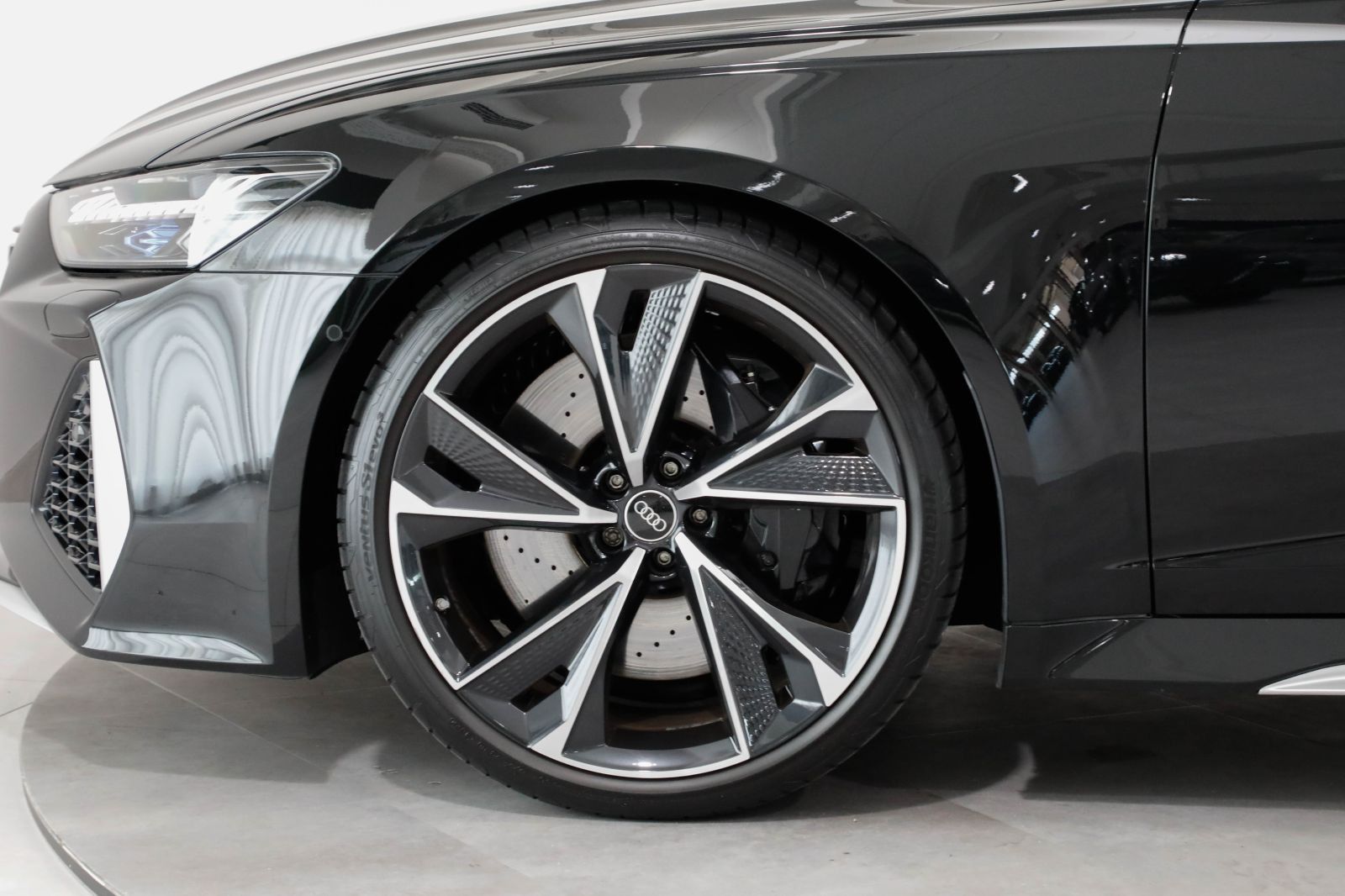 Audi RS 6 Avant AHK Matrix B&O Pano HUD RS-Dynamik