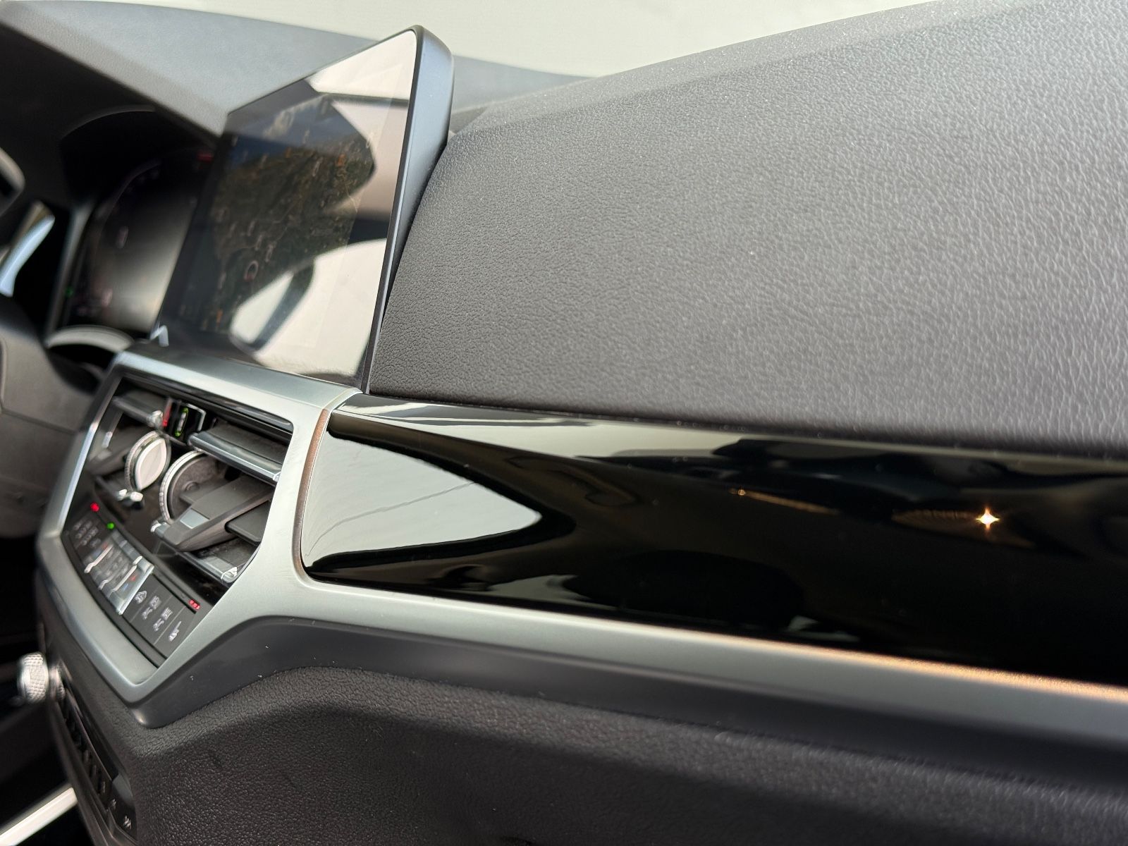 BMW 320 d - Samsaru's Car Outlet