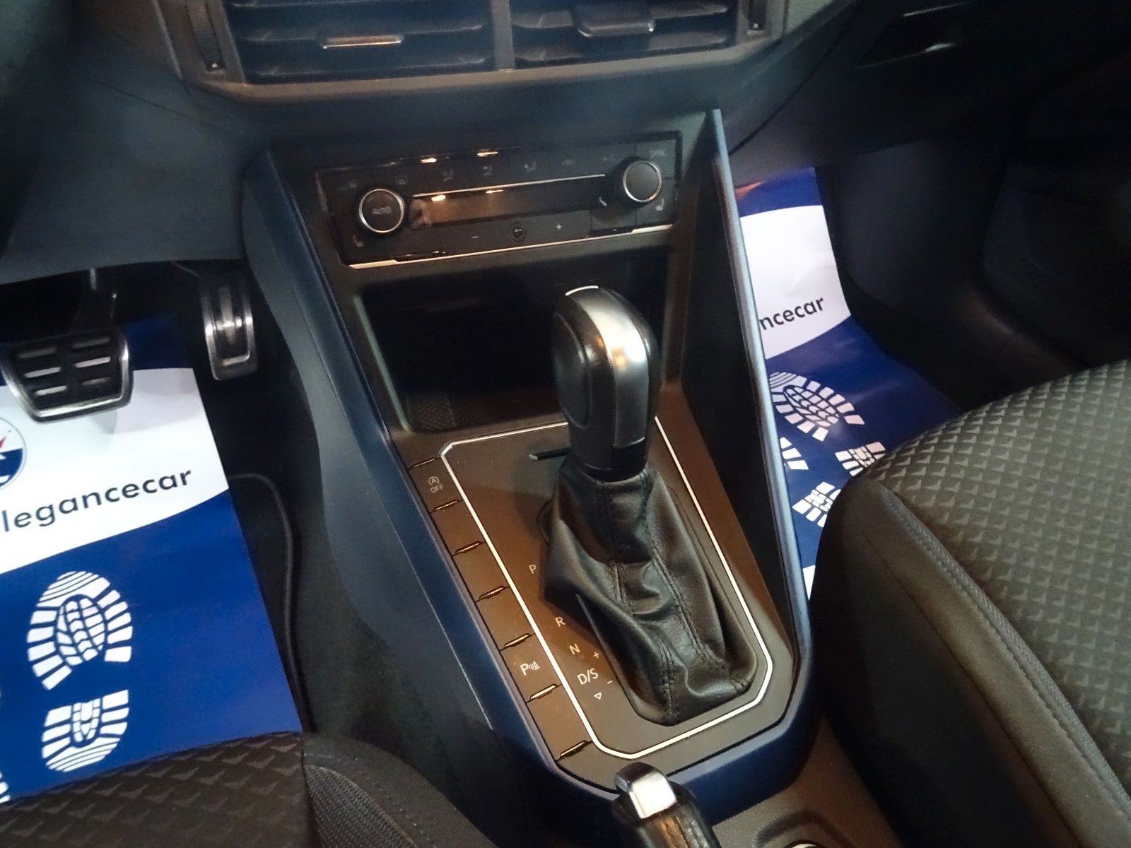 Volkswagen POLO VI 1.0 TSI - Samsaru's Car Outlet