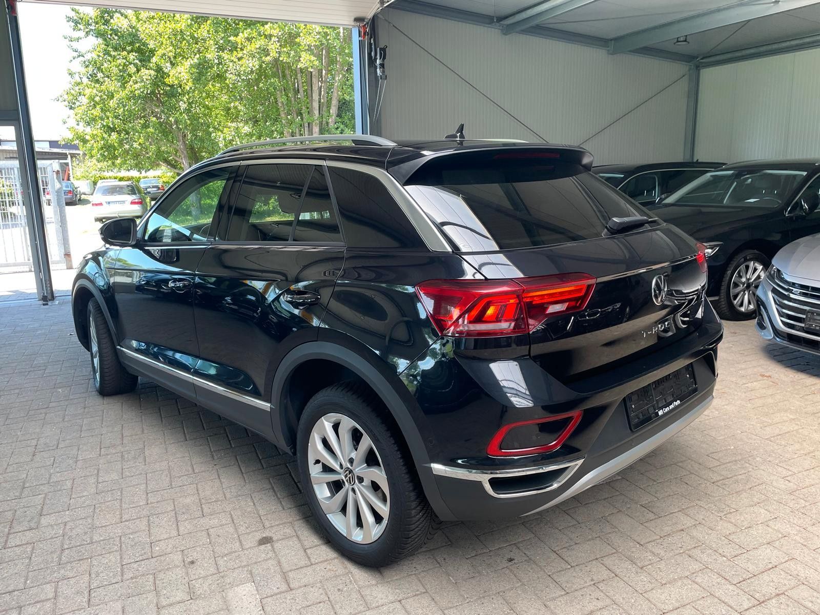 Volkswagen T-Roc 1.0 TSI Style - Samsaru's Car Outlet