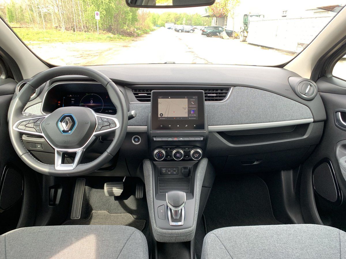 Renault ZOE EXPERIENCE - Samsaru's Car Outlet