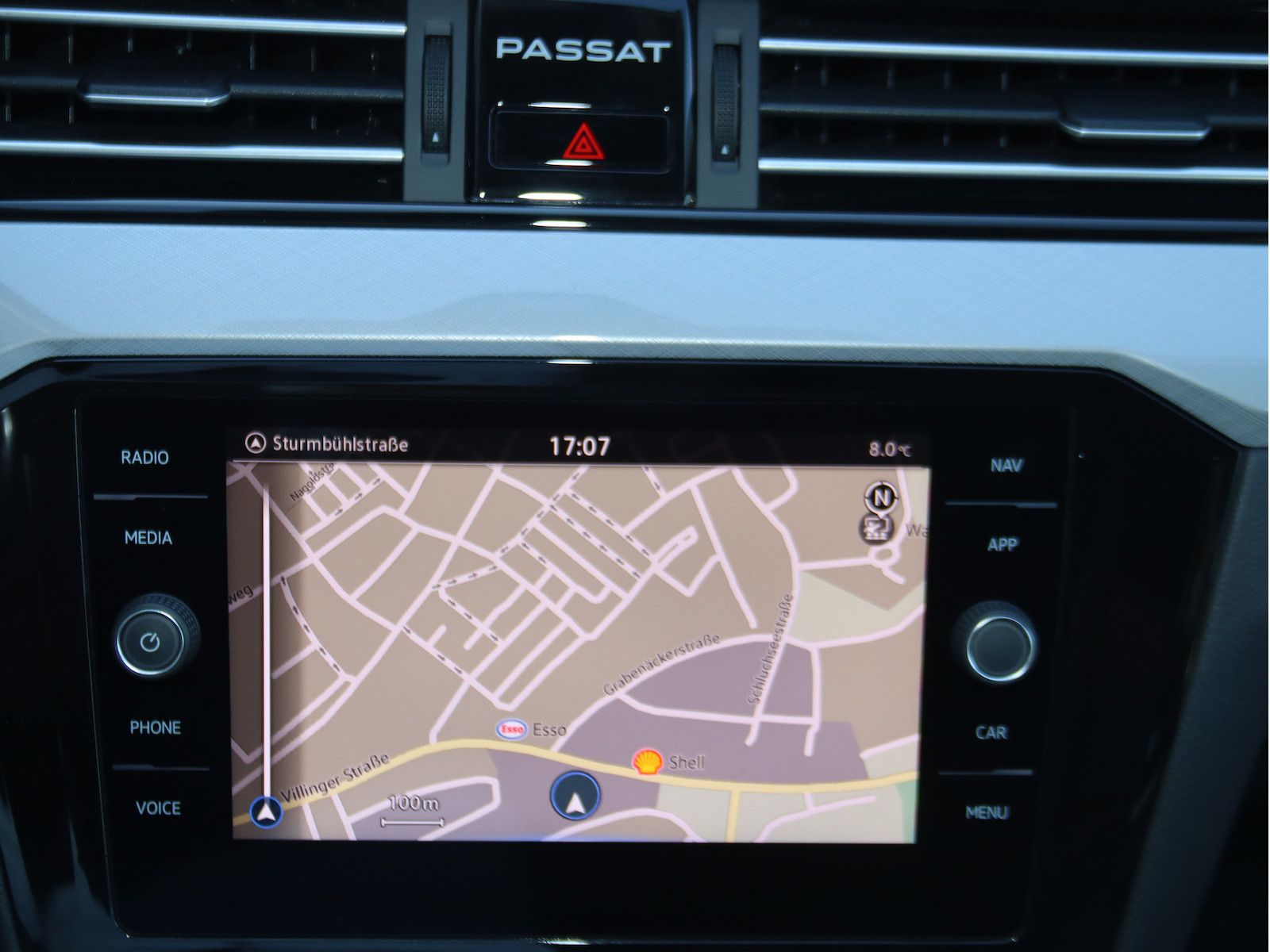 Volkswagen Passat 2.0TDI BUSINESS - Samsaru's Car Outlet