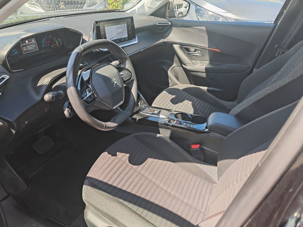 Peugeot 2008 e-2008 ELEKTRO - Samsaru's Car Outlet