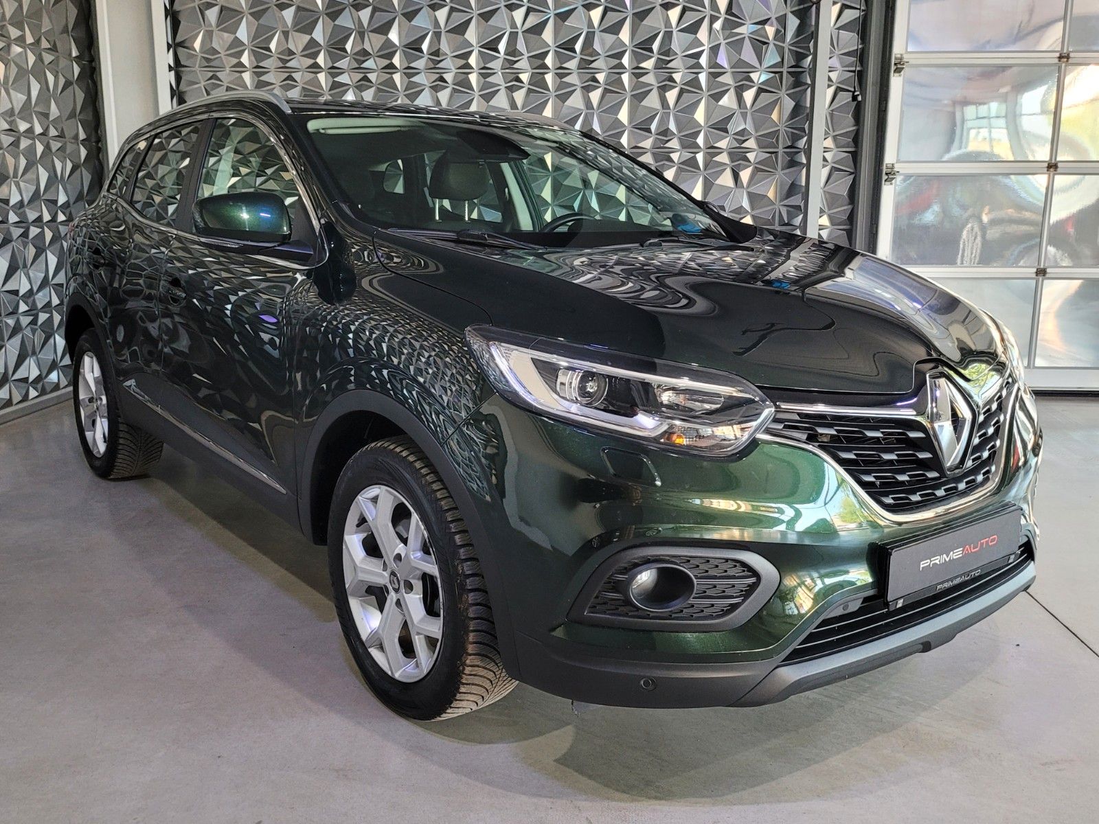 Renault Kadjar - Samsaru's Car Outlet