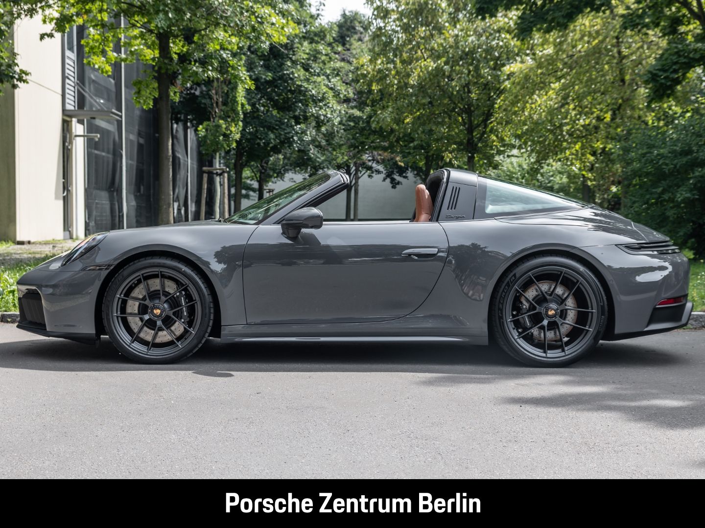 Porsche 992 911 Targa 4 GTS BOSE Sportabgasanlage LED
