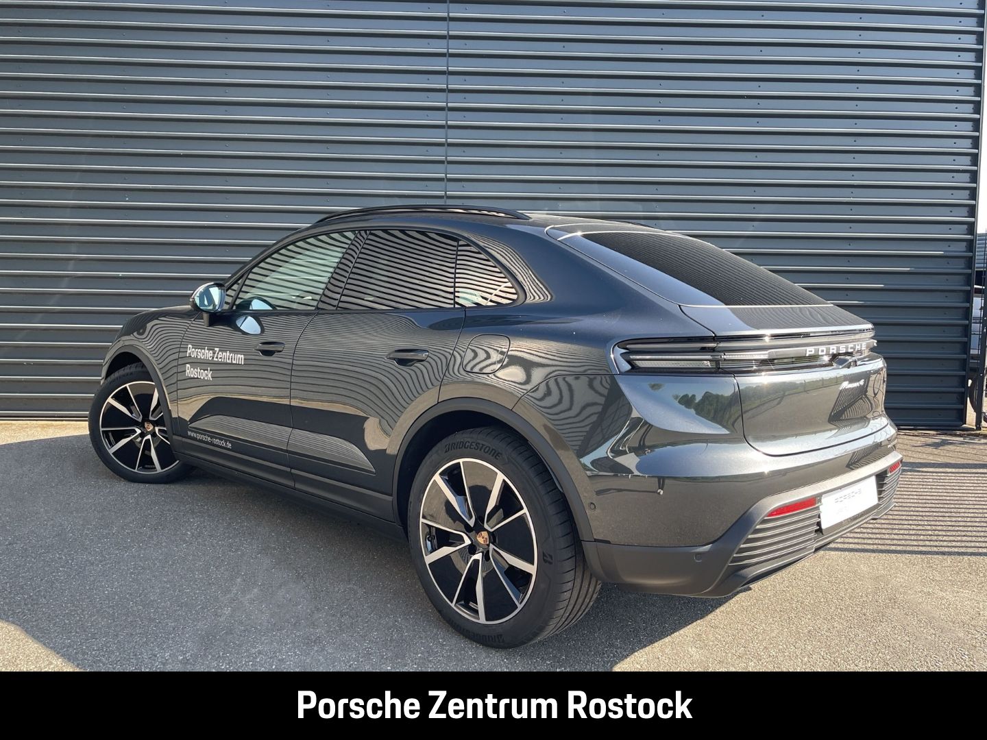 Porsche Macan 4 BOSE Abstandstempomat Surround-View LED