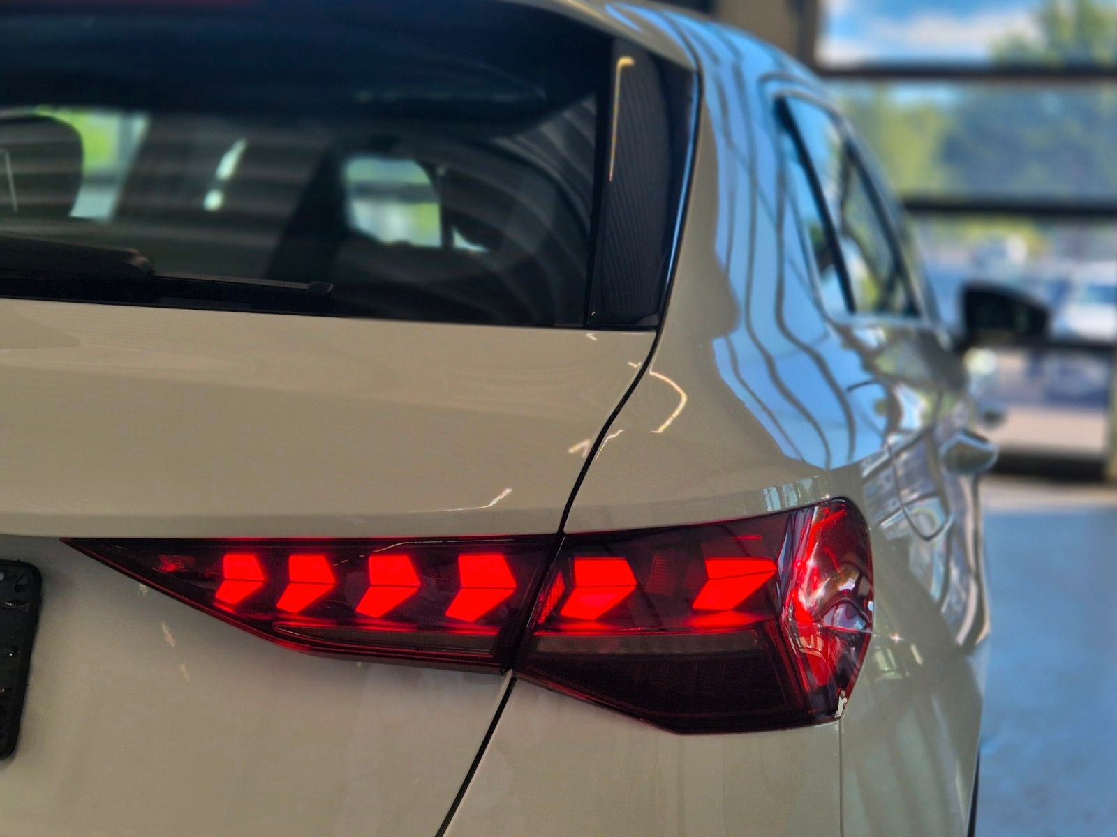 Audi A3 SPORTBACK 35 TDI S-LINE - Samsaru's Car Outlet
