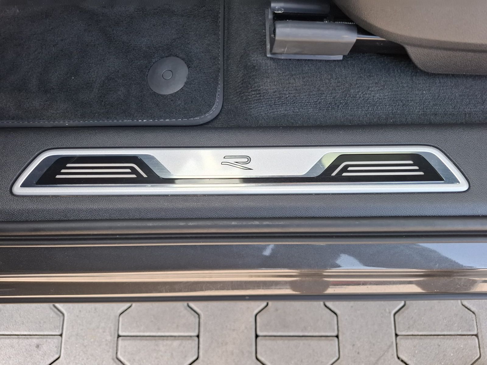 Volkswagen Touareg 3.0TDI 4M R-Line VOLL Black 22" UPE 114T