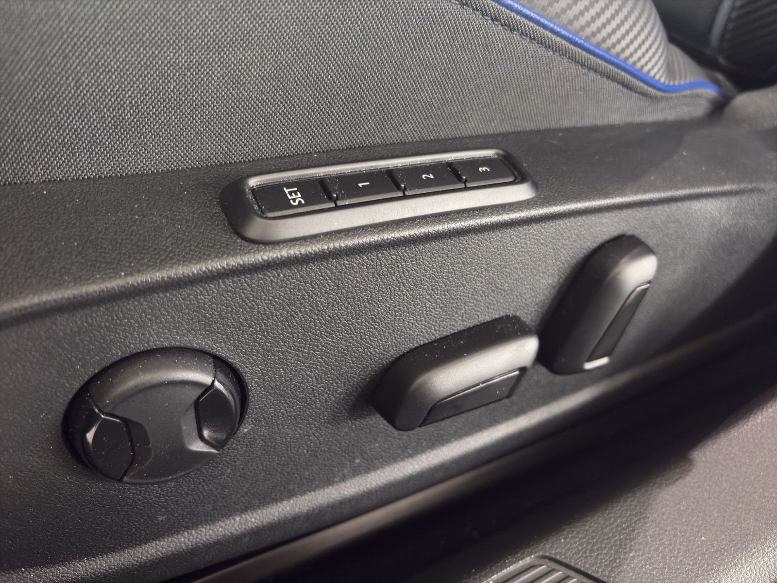 Volkswagen Golf R 20 Jahre+Pano+Leder+HuD+Akrapovic+Harman+