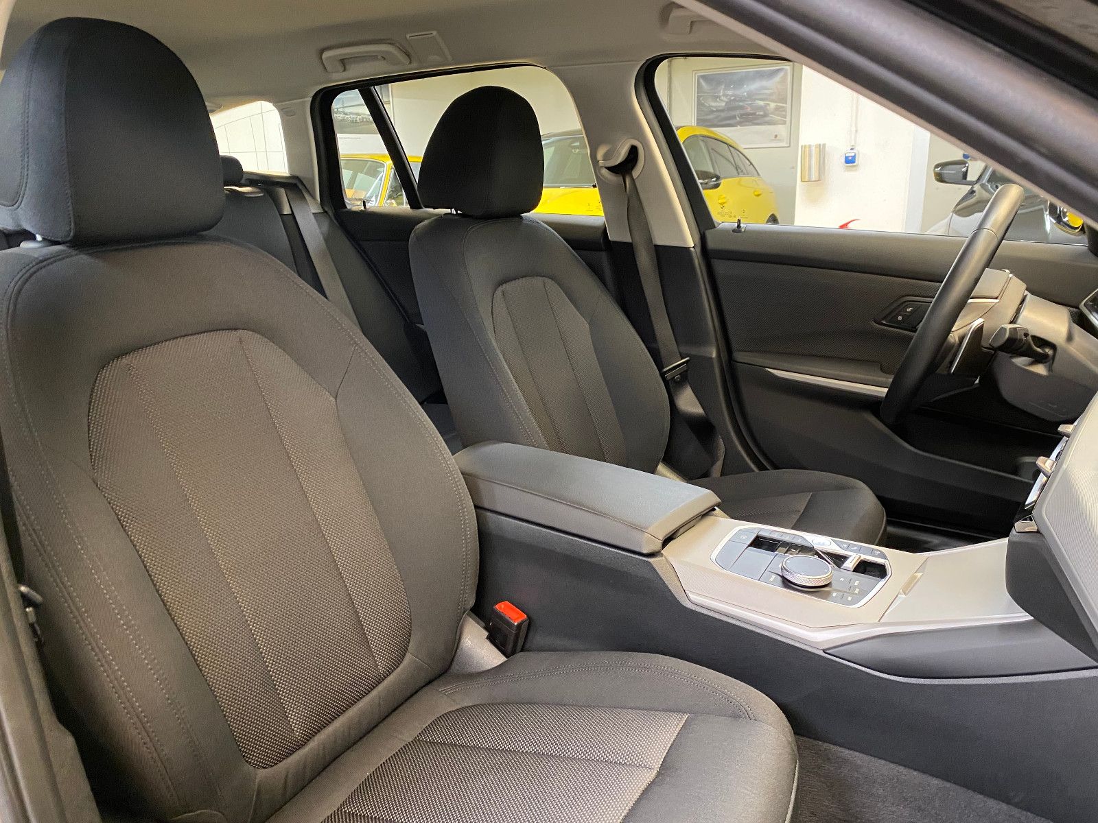 BMW 330E Touring - Samsaru's Car Outlet