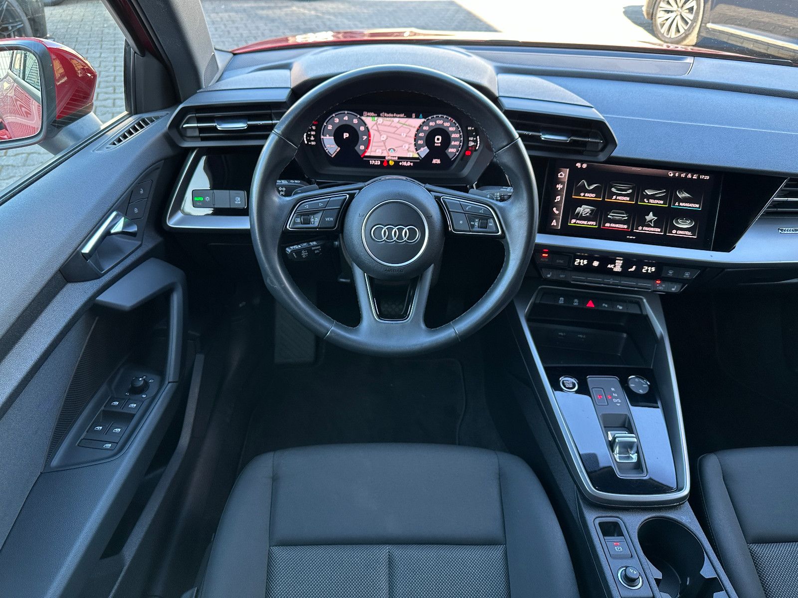 Audi A3 SB 30 TFSI advanced Virtual/LED/Assist/PDC