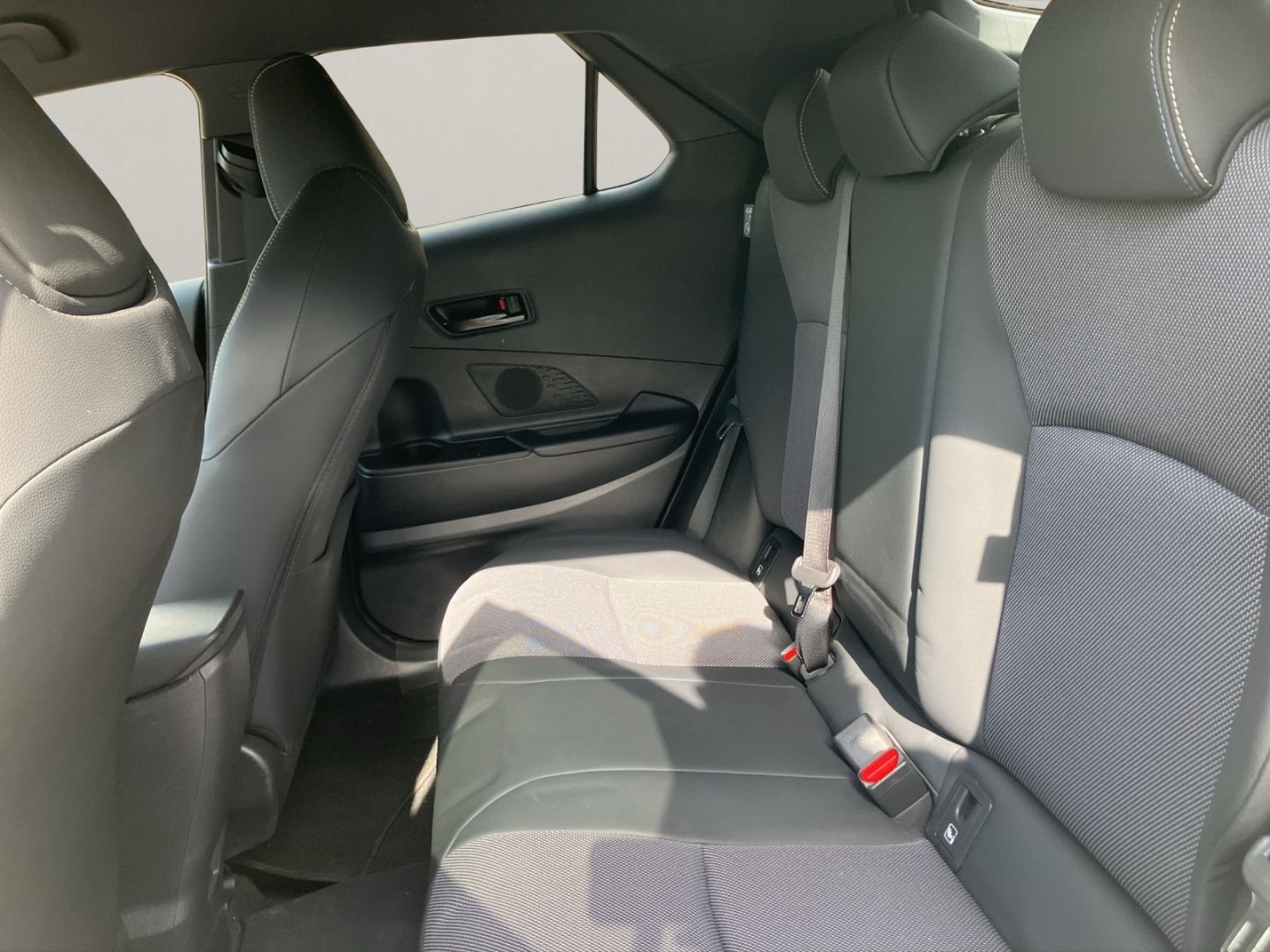 Toyota C-HR Plug-In Hybrid Lounge+TEILLDER