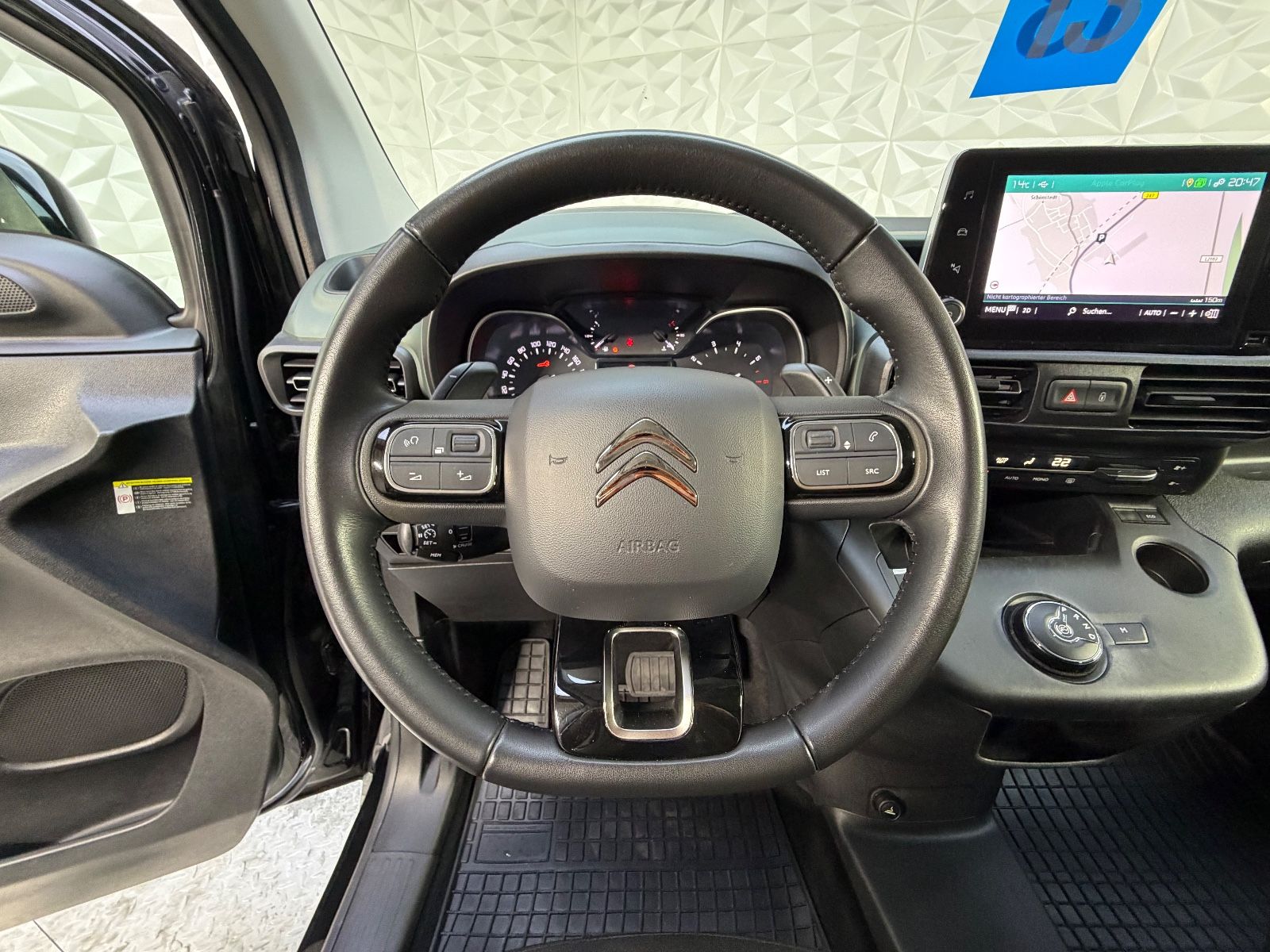Citroën Berlingo XL BlueHDi 130 EAT8 SHINE+ANHÄNGERKUP.+