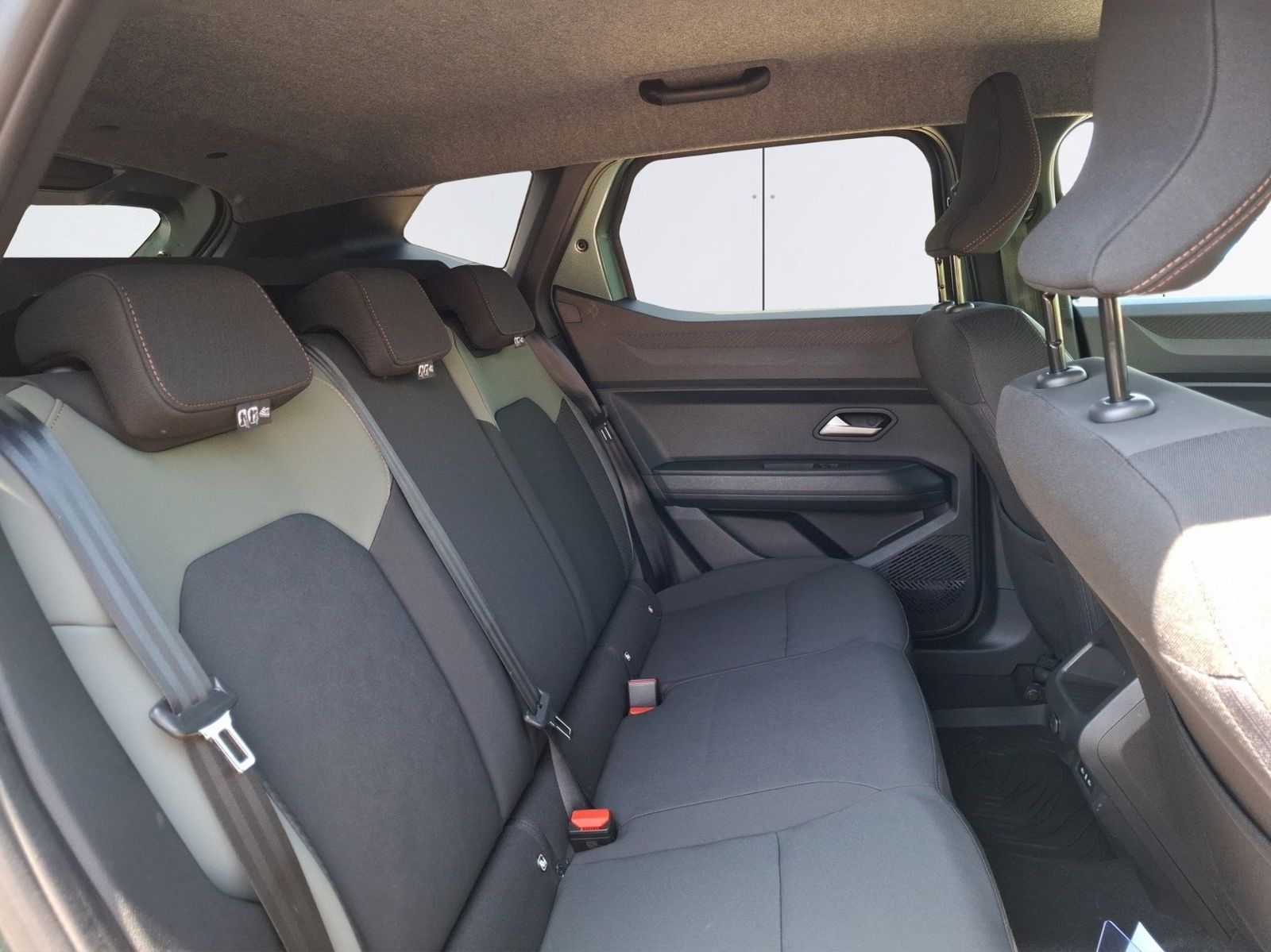 Dacia Duster Extreme TCe 130 - Samsaru's Car Outlet