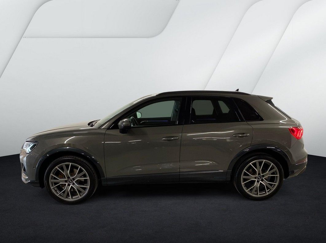 Audi Q3 45 TFSI quattro advanced - Samsaru's Car Outlet