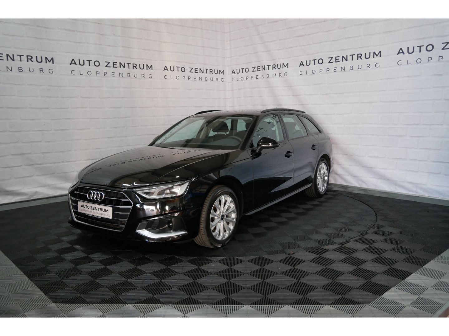 Audi A4 Av 30 TDI advanced - Samsaru's Car Outlet