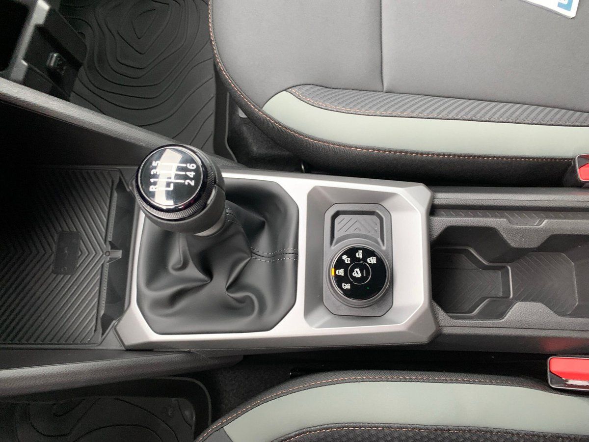 Dacia Duster EXTREME TCe 130 4x4 - Samsaru's Car Outlet
